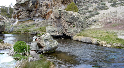 Gorge-knelling-angler.jpg